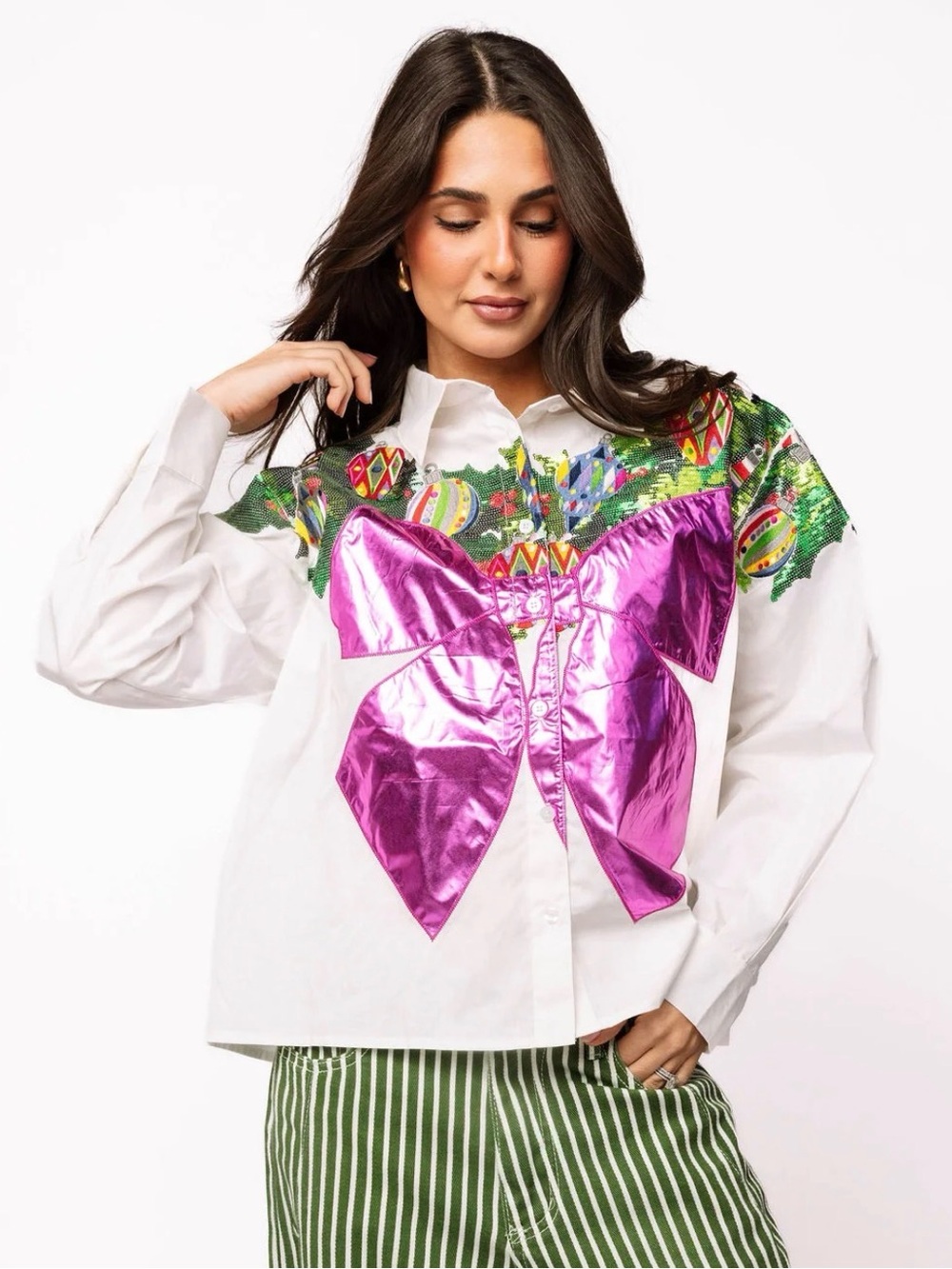 Queen of sparkle button-Down Top shirt S poinsettias and wreath pink sequins